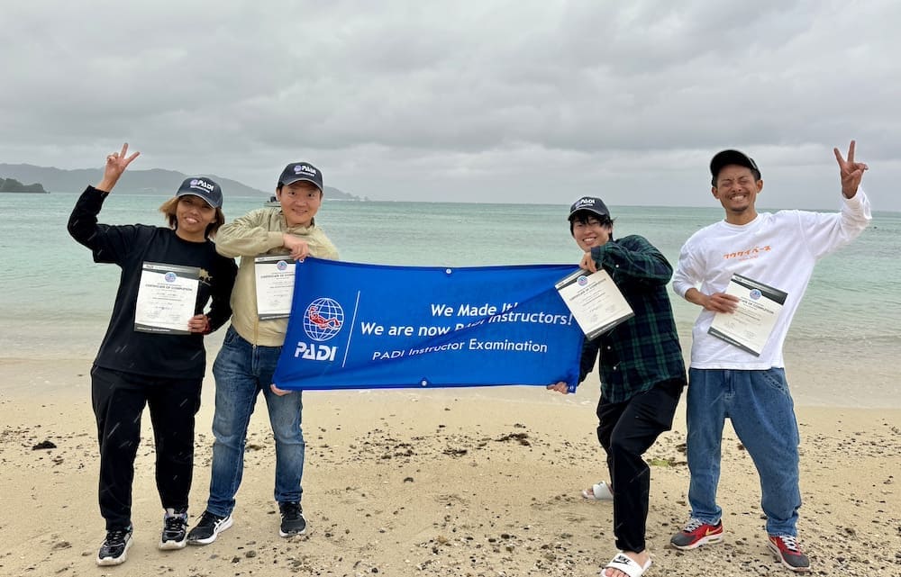 【2025年2月 石垣島】PADIインストラクター試験合格の写真
