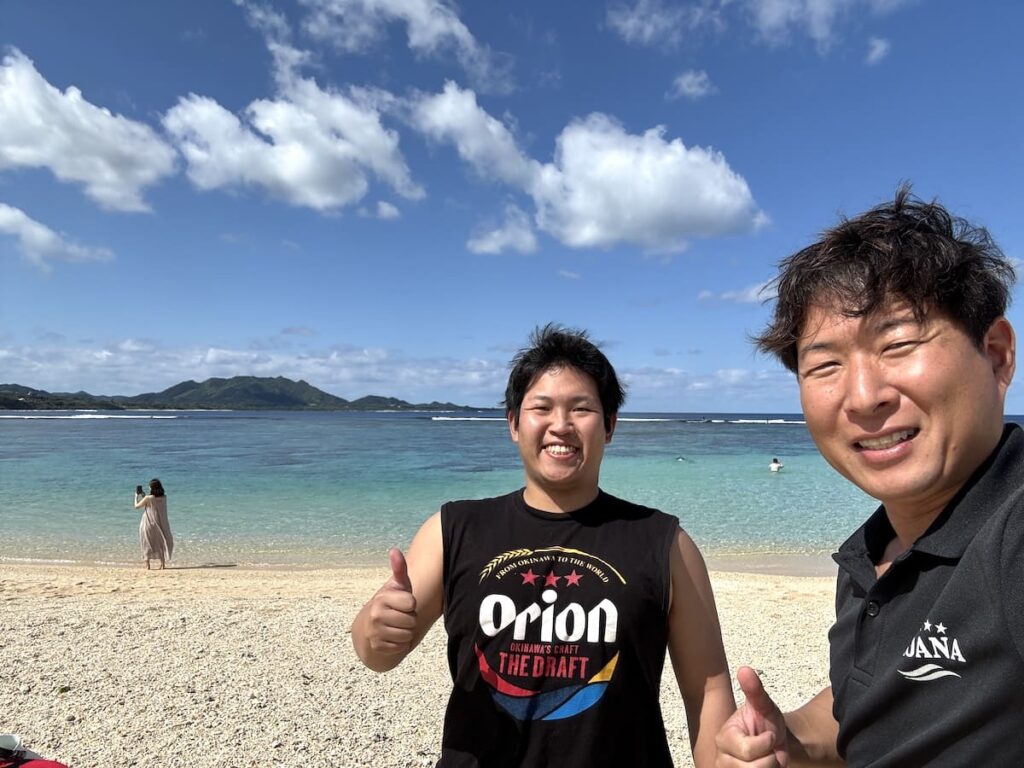 石垣島でダイビングライセンス取得|2026年2月オープンウォーター講習レポートのビーチ記念写真画像
