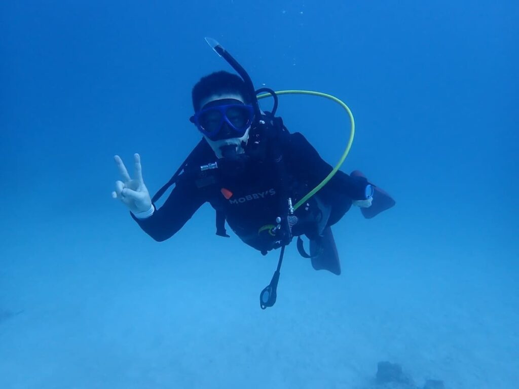 石垣島でダイビングライセンス取得|2025年12月講習レポートの中性浮力の写真